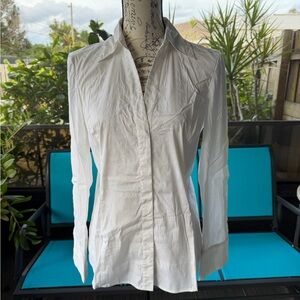 Ann Taylor Classic White Blouse with pleaded sleeves size 10